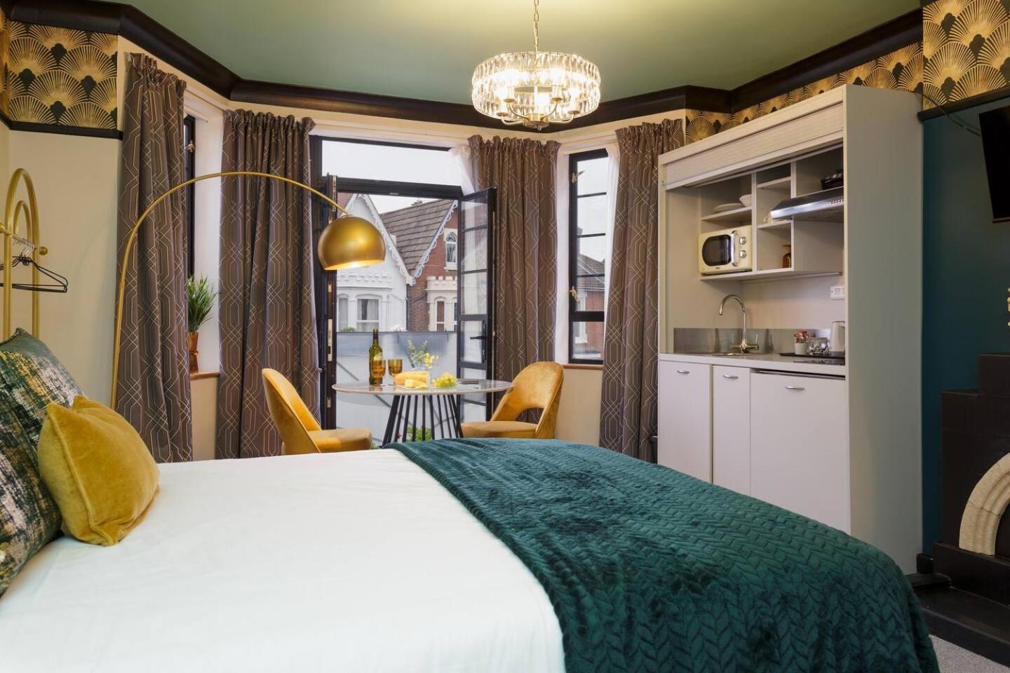 פורטסמות' Ferryman Apartments By Places To Be מראה חיצוני תמונה