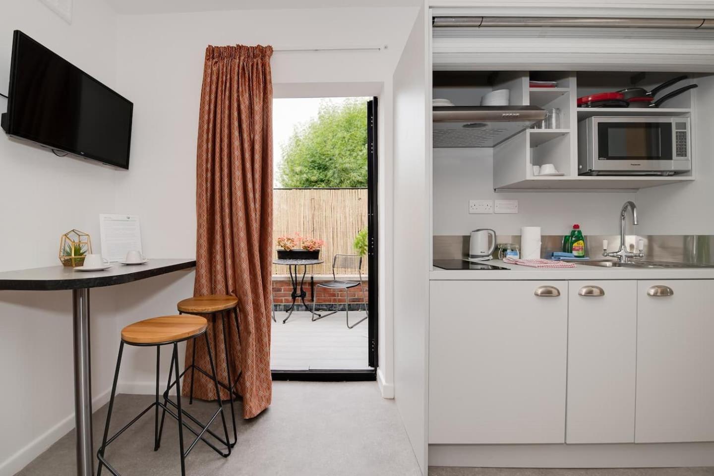פורטסמות' Ferryman Apartments By Places To Be מראה חיצוני תמונה