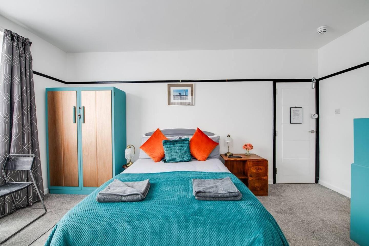 פורטסמות' Ferryman Apartments By Places To Be מראה חיצוני תמונה