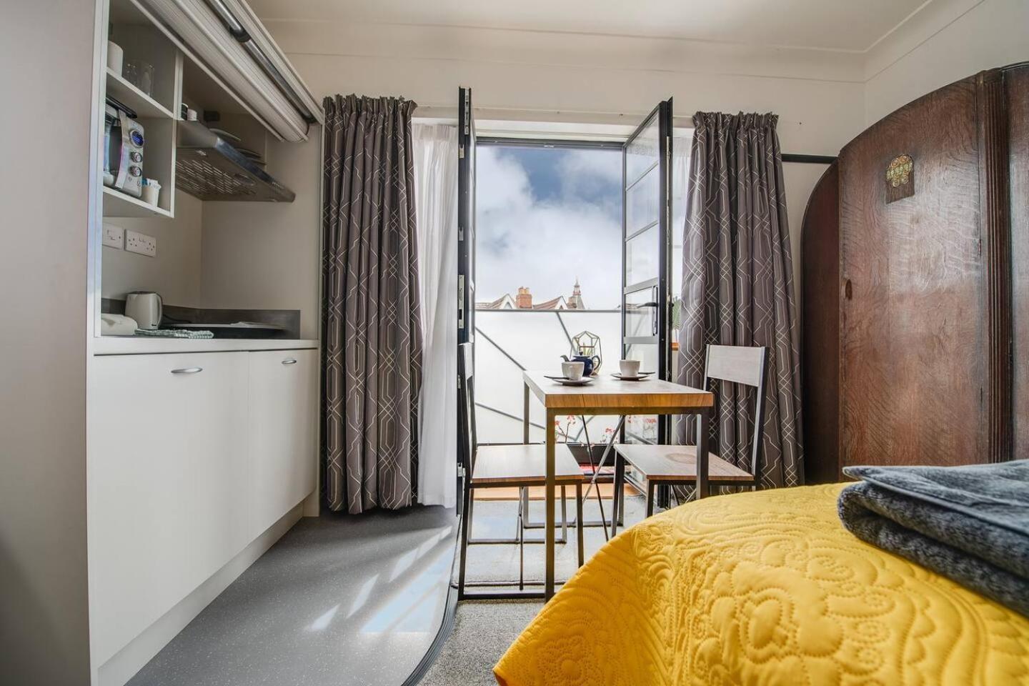 פורטסמות' Ferryman Apartments By Places To Be מראה חיצוני תמונה