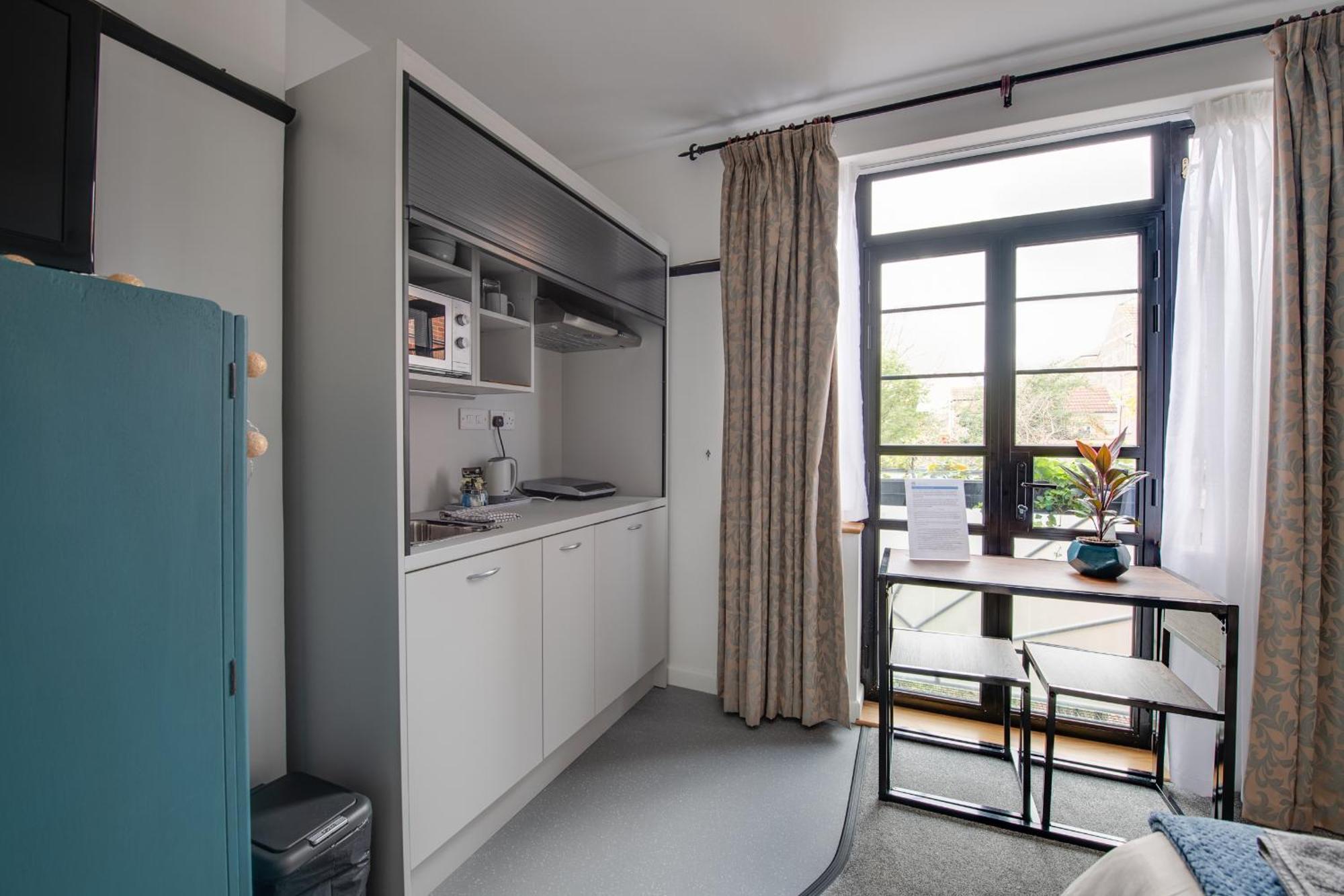 פורטסמות' Ferryman Apartments By Places To Be מראה חיצוני תמונה